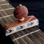 Cejilla de madera artesana de Palo Rojo