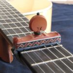 Cejilla artesana de Palo Rojo con Taracea