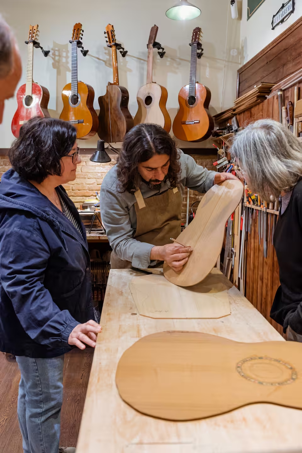 df380b99 00b3 4f81 87d0 b9618a19d8a0