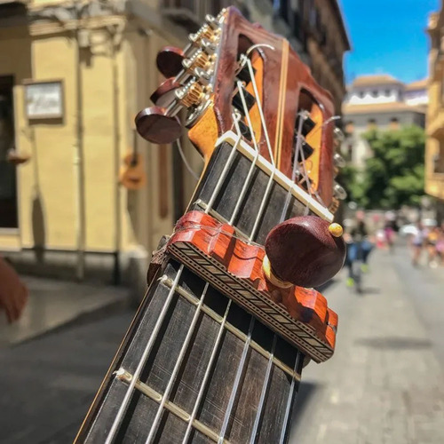 Cejillas artesanas para guitarras españolas